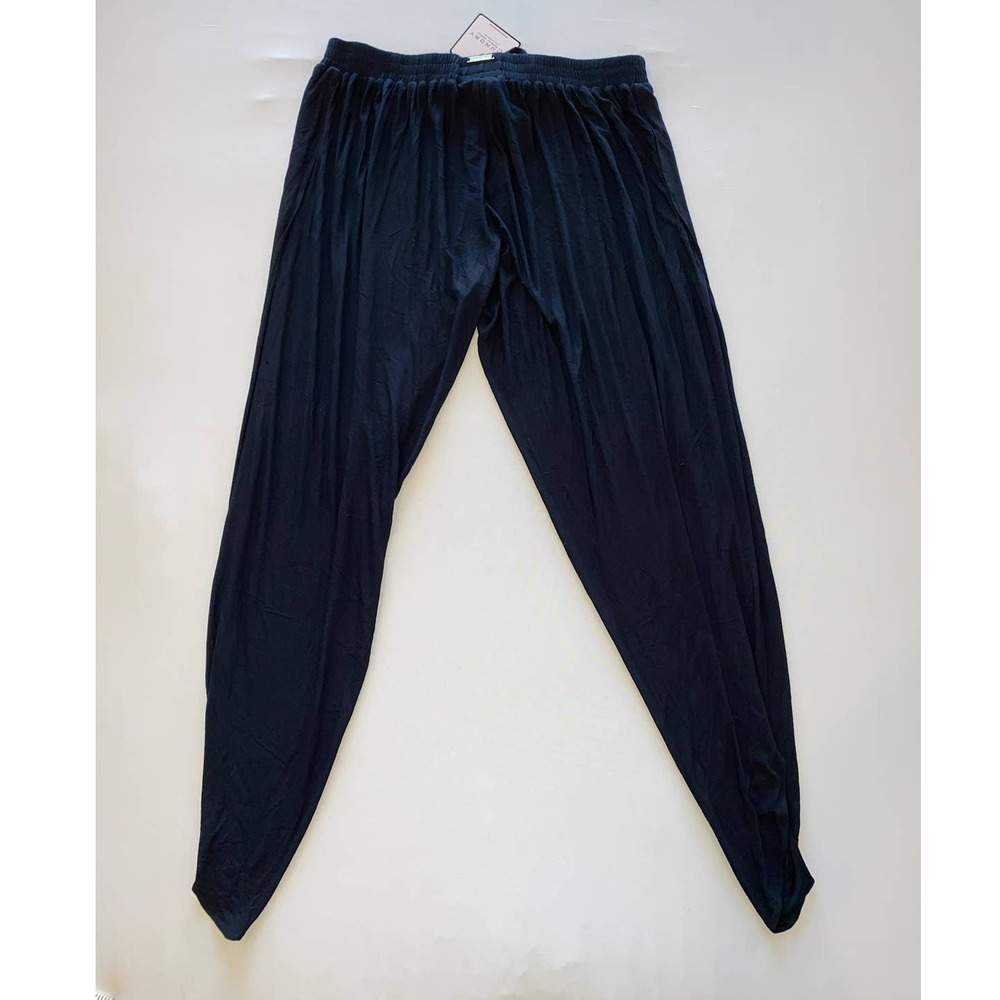 BLACK PANTS LAUNDRY SIZE MEDIUM NWT